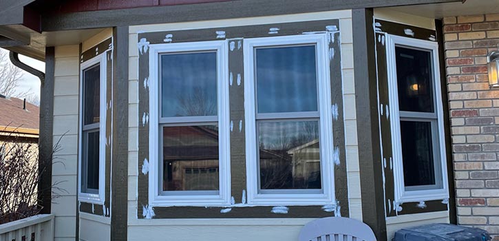 replacement vinyl windows installed in house